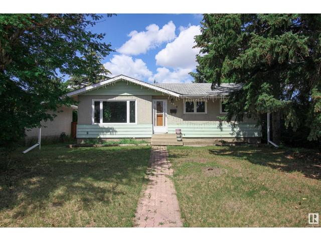 15706 90 Av Nw, House detached with 3 bedrooms, 2 bathrooms and 4 parking in Edmonton AB | Card Image