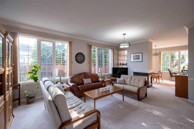 268 Silverbirch Blvd, Condo with 2 bedrooms, 2 bathrooms and 1 parking in Hamilton ON | Image 4