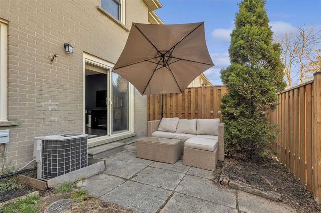 h - 56 Montcalm Dr, Townhouse with 3 bedrooms, 2 bathrooms and 1 parking in Kitchener ON | Image 17