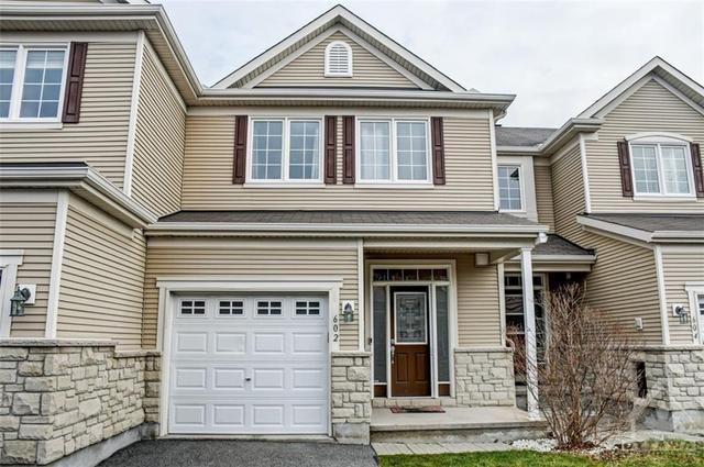602 Pamplona Private, Townhouse with 3 bedrooms, 3 bathrooms and 2 parking in Ottawa ON | Image 1