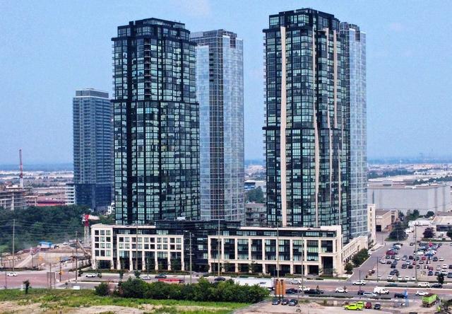 401 - 2900 Highway 7 Rd, Condo with 1 bedrooms, 2 bathrooms and 1 parking in Vaughan ON | Card Image