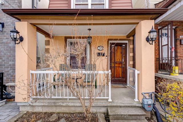 39 Hatherley Rd, House detached with 2 bedrooms, 1 bathrooms and 1 parking in Toronto ON | Image 32