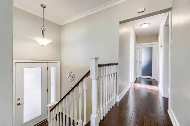 95 Sylvan Ave, House detached with 2 bedrooms, 2 bathrooms and 4 parking in Toronto ON | Image 6