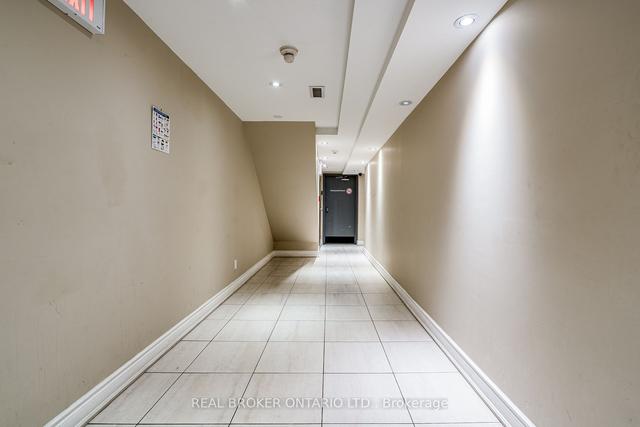 002 - 130 Wellington St, Condo with 1 bedrooms, 1 bathrooms and 1 parking in Hamilton ON | Image 9