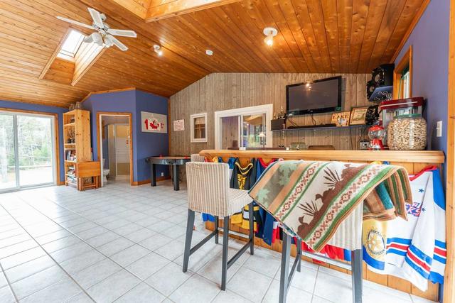 151 Widgeon Cove Rd, House detached with 2 bedrooms, 3 bathrooms and 9 parking in Northern Bruce Peninsula ON | Image 11