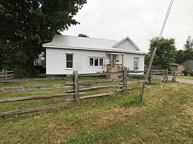 9806 Highway 12, House detached with 5 bedrooms, 2 bathrooms and 7 parking in Oro Medonte ON | Image 1