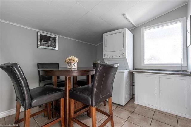 42 Barley Dr, House detached with 2 bedrooms, 1 bathrooms and 2 parking in St. Catharines ON | Image 11