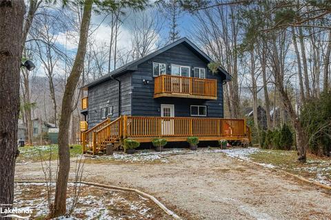 126 Martin Grove, The Blue Mountains, ON, L9Y0N5 | Card Image