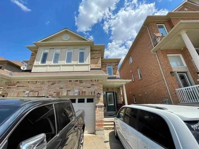 24 Saint Grace Crt, House semidetached with 3 bedrooms, 3 bathrooms and 3 parking in Brampton ON | Image 1
