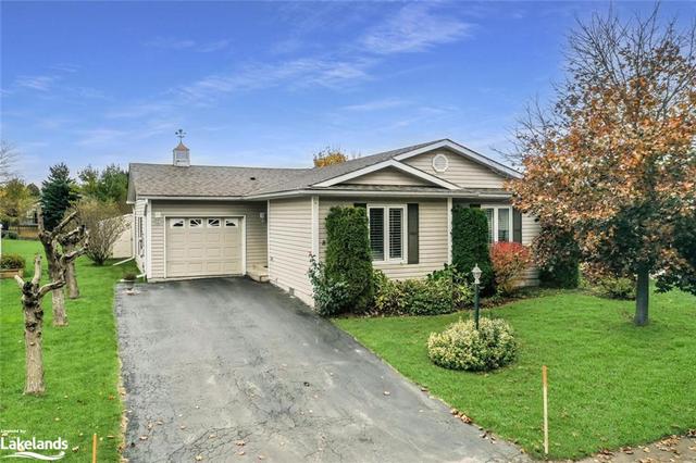 8 Pennsylvania Avenue, House detached with 2 bedrooms, 2 bathrooms and 3 parking in Wasaga Beach ON | Image 23
