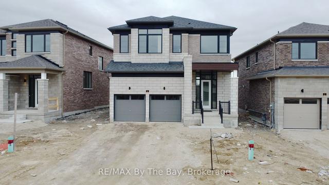4 Tran St, House detached with 4 bedrooms, 4 bathrooms and 6 parking in Wasaga Beach ON | Image 1