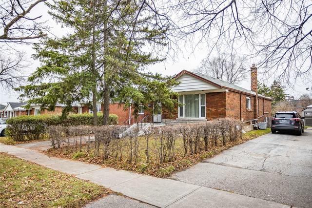 20 Lewiston Rd, House detached with 3 bedrooms, 1 bathrooms and 4 parking in Toronto ON | Image 12