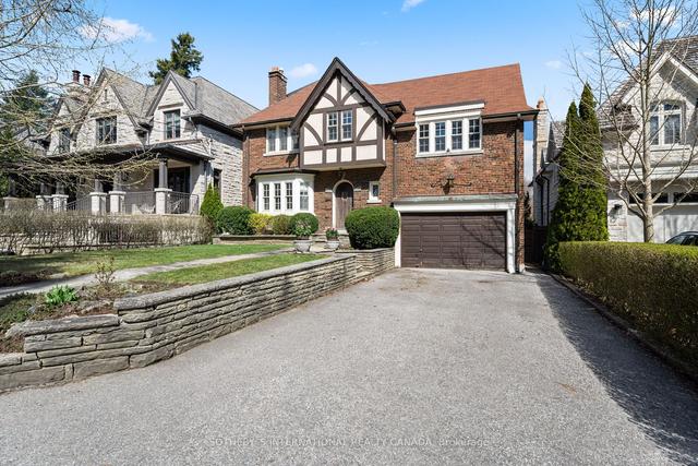 102 Cheltenham Ave, House detached with 4 bedrooms, 3 bathrooms and 5 parking in Toronto ON | Image 12