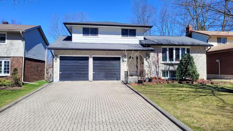 568 Canewood Cres, House detached with 3 bedrooms, 3 bathrooms and 6 parking in Waterloo ON | Card Image