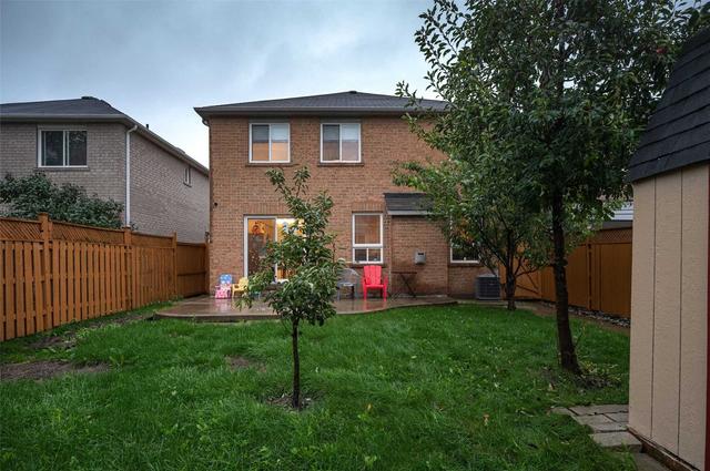 1063 Laurier Ave, House detached with 4 bedrooms, 3 bathrooms and 6 parking in Milton ON | Image 25