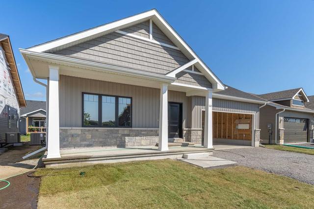 73 Stirling Cres, House detached with 2 bedrooms, 2 bathrooms and 6 parking in Prince Edward County ON | Image 23