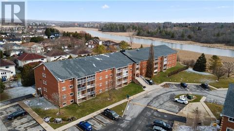 116 - 580 Armstrong Road, Condo with 2 bedrooms, 1 bathrooms and 1 parking in Kingston ON | Card Image