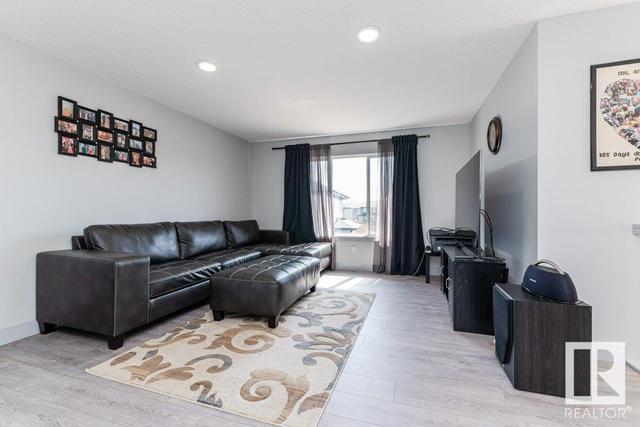 2257 57 St Sw, House detached with 3 bedrooms, 2 bathrooms and null parking in Edmonton AB | Image 29