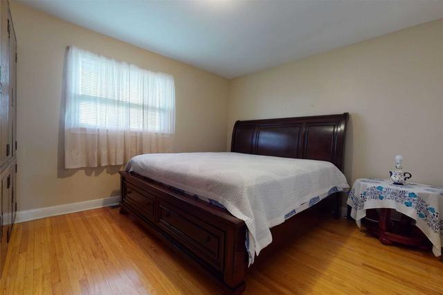 12164 Hurontario St, House detached with 3 bedrooms, 2 bathrooms and 8 parking in Brampton ON | Image 13