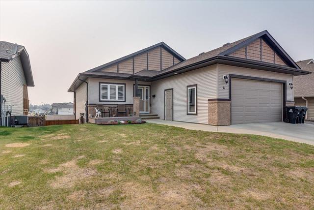 6 Paramount Crescent, House detached with 5 bedrooms, 3 bathrooms and 2 parking in Blackfalds AB | Image 1