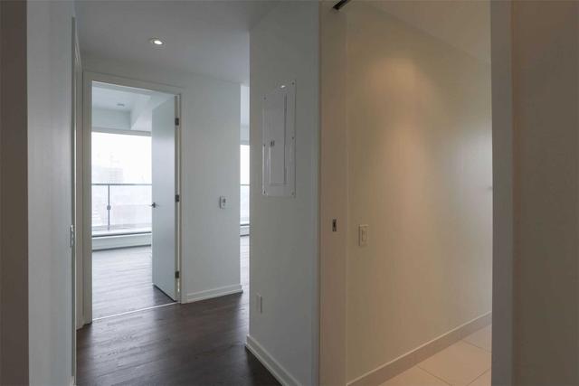1203 - 60 Colborne St, Condo with 2 bedrooms, 2 bathrooms and 1 parking in Toronto ON | Image 2