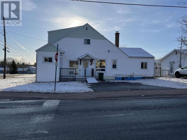 95 Pleasant Street, House other with 0 bedrooms, 0 bathrooms and null parking in Stellarton NS | Image 1