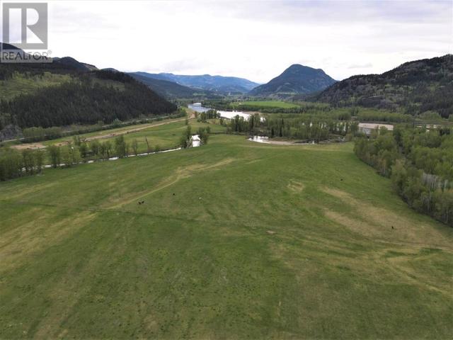 9100 Yellowhead Hwy S, House detached with 2 bedrooms, 2 bathrooms and null parking in Thompson Nicola O (Lower North Thompson) BC | Image 9