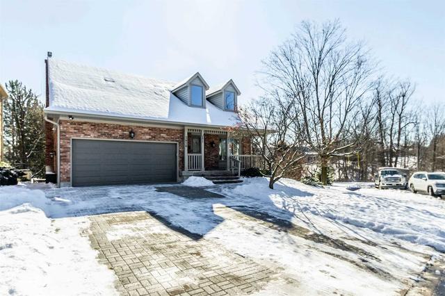 2026 Foster Crt, House detached with 2 bedrooms, 3 bathrooms and 6 parking in Burlington ON | Image 27