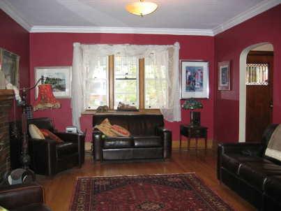 81 Woodside Ave, House detached with 3 bedrooms, 3 bathrooms and 3 parking in Toronto ON | Image 3