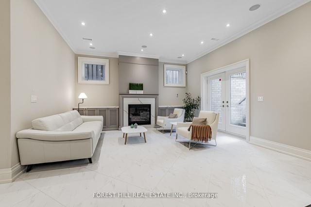 158 Hollywood Ave, House detached with 4 bedrooms, 5 bathrooms and 5 parking in Toronto ON | Image 28