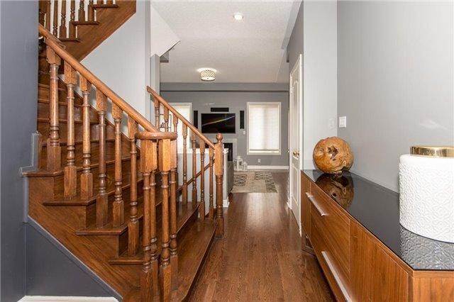 1 Battleford Ave, House detached with 3 bedrooms, 4 bathrooms and 3 parking in Vaughan ON | Image 6