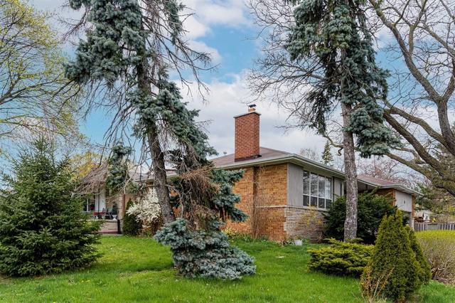 14 Epping St, House detached with 3 bedrooms, 3 bathrooms and 4 parking in Toronto ON | Image 23