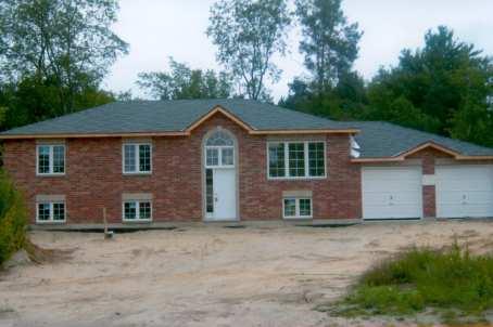 01 Main St E, House detached with 3 bedrooms, 2 bathrooms and 4 parking in Innisfil ON | Image 1