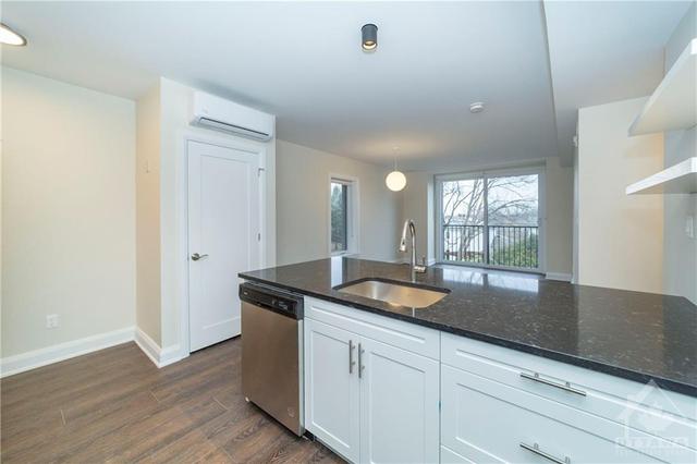 203 - 107 Mccurdy Road, Condo with 2 bedrooms, 2 bathrooms and 1 parking in Ottawa ON | Image 7