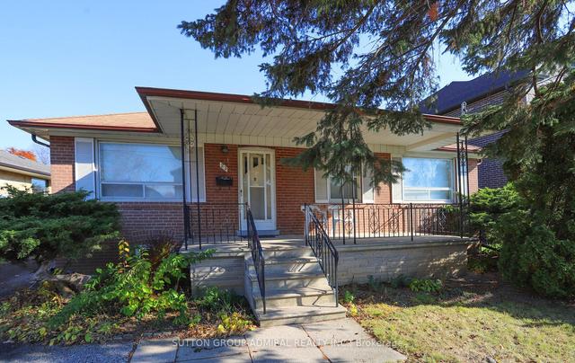 23 Marwill St, House detached with 3 bedrooms, 2 bathrooms and 4 parking in Toronto ON | Image 4