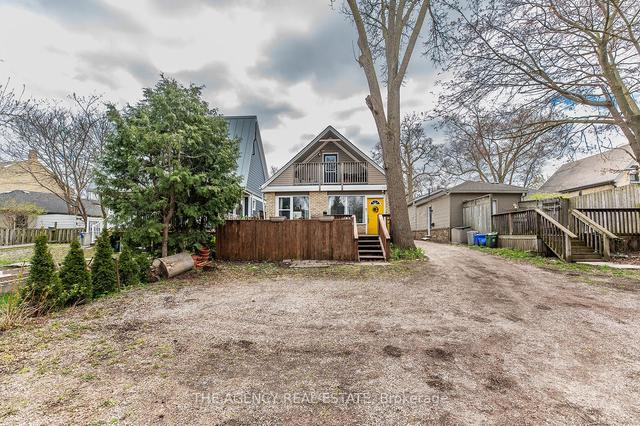 582 Princess Ave, House detached with 6 bedrooms, 3 bathrooms and 5 parking in London ON | Image 16