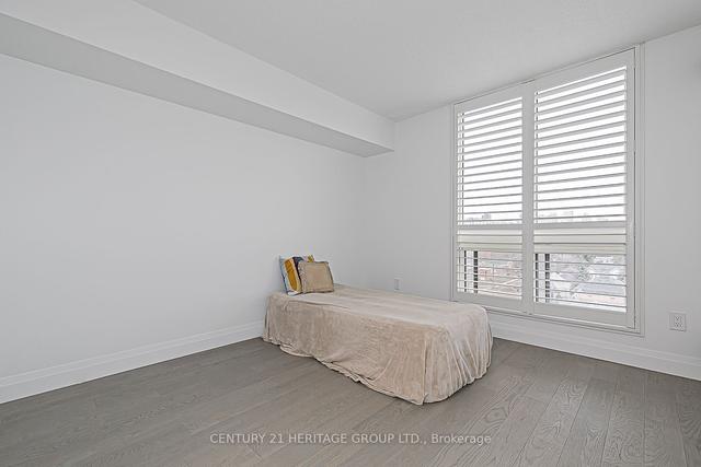 803 - 5 Kenneth Ave, Condo with 2 bedrooms, 2 bathrooms and 1 parking in Toronto ON | Image 21