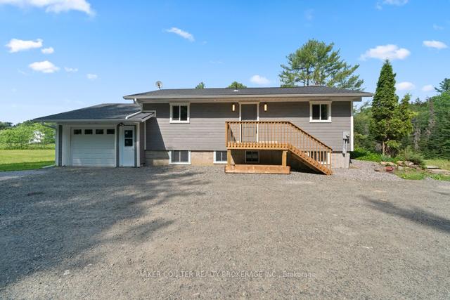 1050 Old Victoria Rd, House detached with 2 bedrooms, 3 bathrooms and 11 parking in Bracebridge ON | Image 36