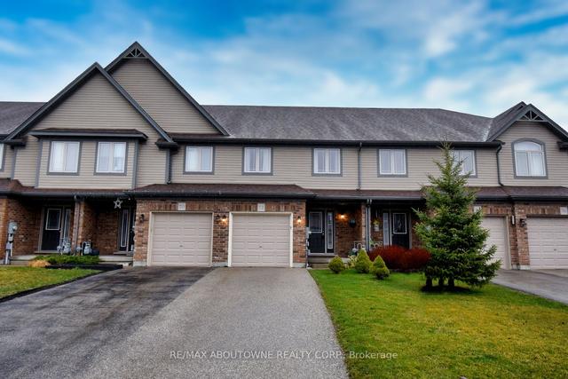 72 Mussen St, House attached with 3 bedrooms, 3 bathrooms and 3 parking in Guelph ON | Image 12