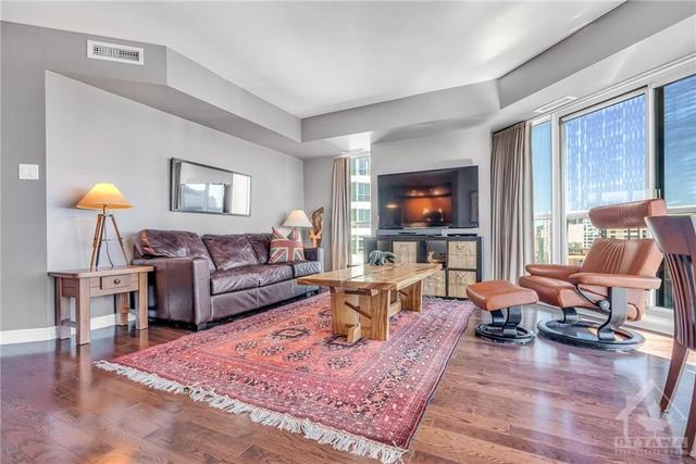 2301 - 445 Laurier Avenue W, Condo with 2 bedrooms, 2 bathrooms and 1 parking in Ottawa ON | Image 5