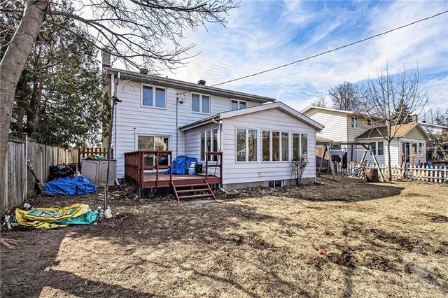 981 Farrell Street, House detached with 4 bedrooms, 2 bathrooms and 3 parking in Ottawa ON | Image 25