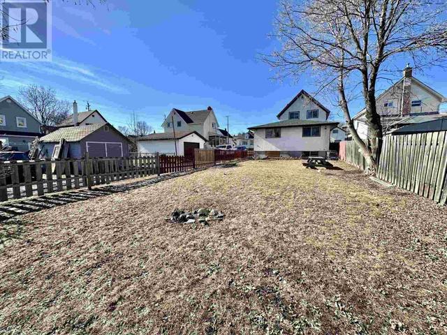 37 Ontario St N, House detached with 5 bedrooms, 2 bathrooms and null parking in Thunder Bay ON | Image 27
