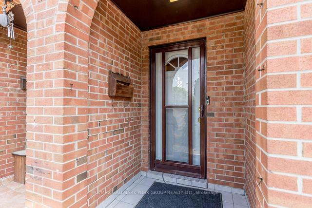 32 Briar Path, Townhouse with 3 bedrooms, 3 bathrooms and 2 parking in Brampton ON | Image 23