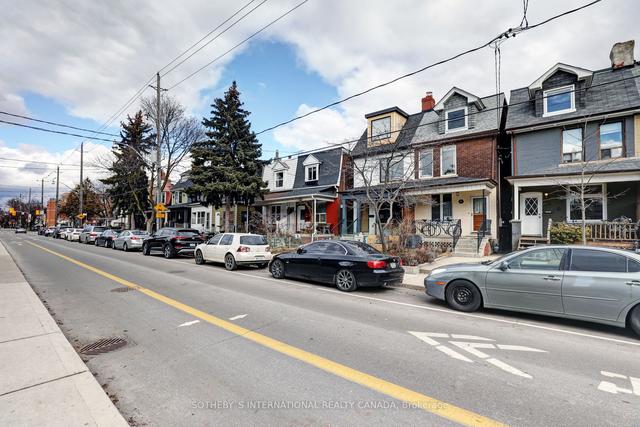 721 Shaw St, House semidetached with 7 bedrooms, 3 bathrooms and 1 parking in Toronto ON | Image 23