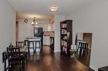 1127 - 250 Wellington St W, Condo with 1 bedrooms, 1 bathrooms and 1 parking in Toronto ON | Image 10