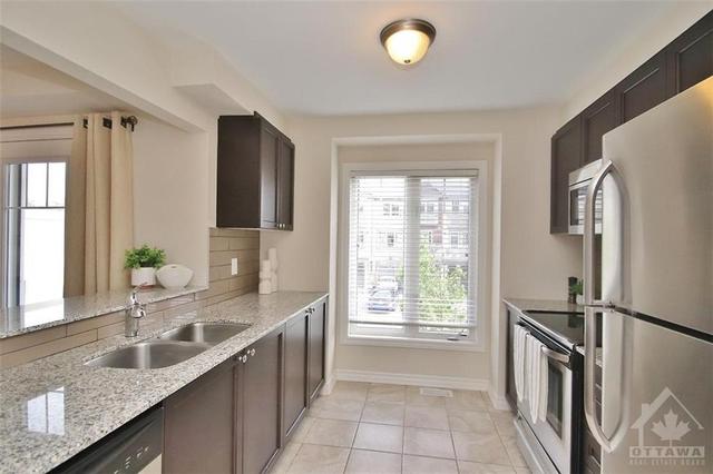 415 Rosingdale Street, Townhouse with 2 bedrooms, 2 bathrooms and 3 parking in Ottawa ON | Image 13