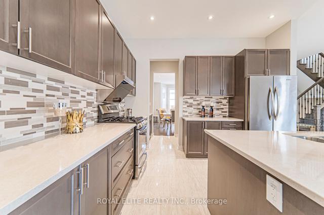 36 Jeffery Nihda Cres, House detached with 5 bedrooms, 5 bathrooms and 8 parking in Markham ON | Image 16