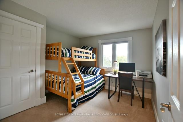 64 - 149 Fairway Cres, Condo with 3 bedrooms, 3 bathrooms and 1 parking in Collingwood ON | Image 11