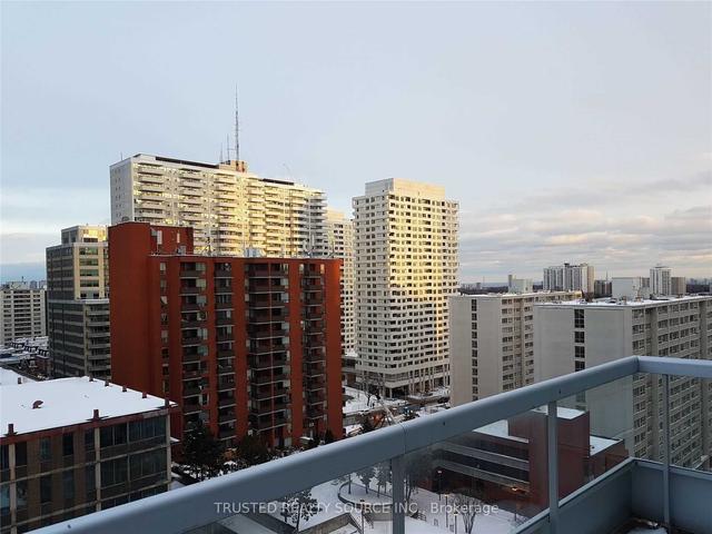 1807 - 43 Eglinton Ave E, Condo with 2 bedrooms, 1 bathrooms and 0 parking in Toronto ON | Image 7