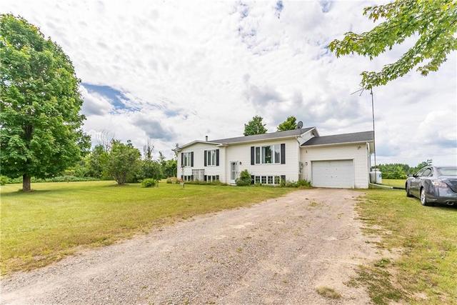 983 Bulger Road, House detached with 3 bedrooms, 1 bathrooms and 10 parking in North Algona Wilberforce ON | Image 2